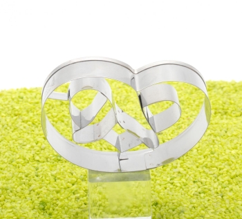 Präge-Ausstecher Breze Edelstahl 8cm